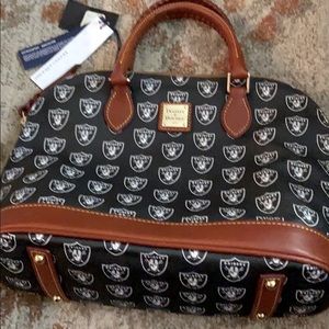 Raiders zip satchel